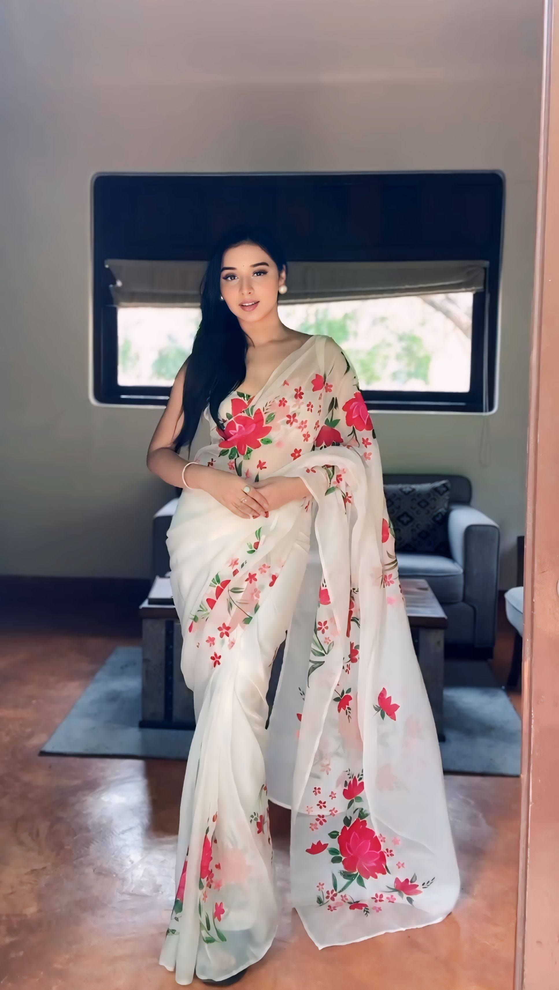White Floral Printed Ready-to-Wear Saree 319