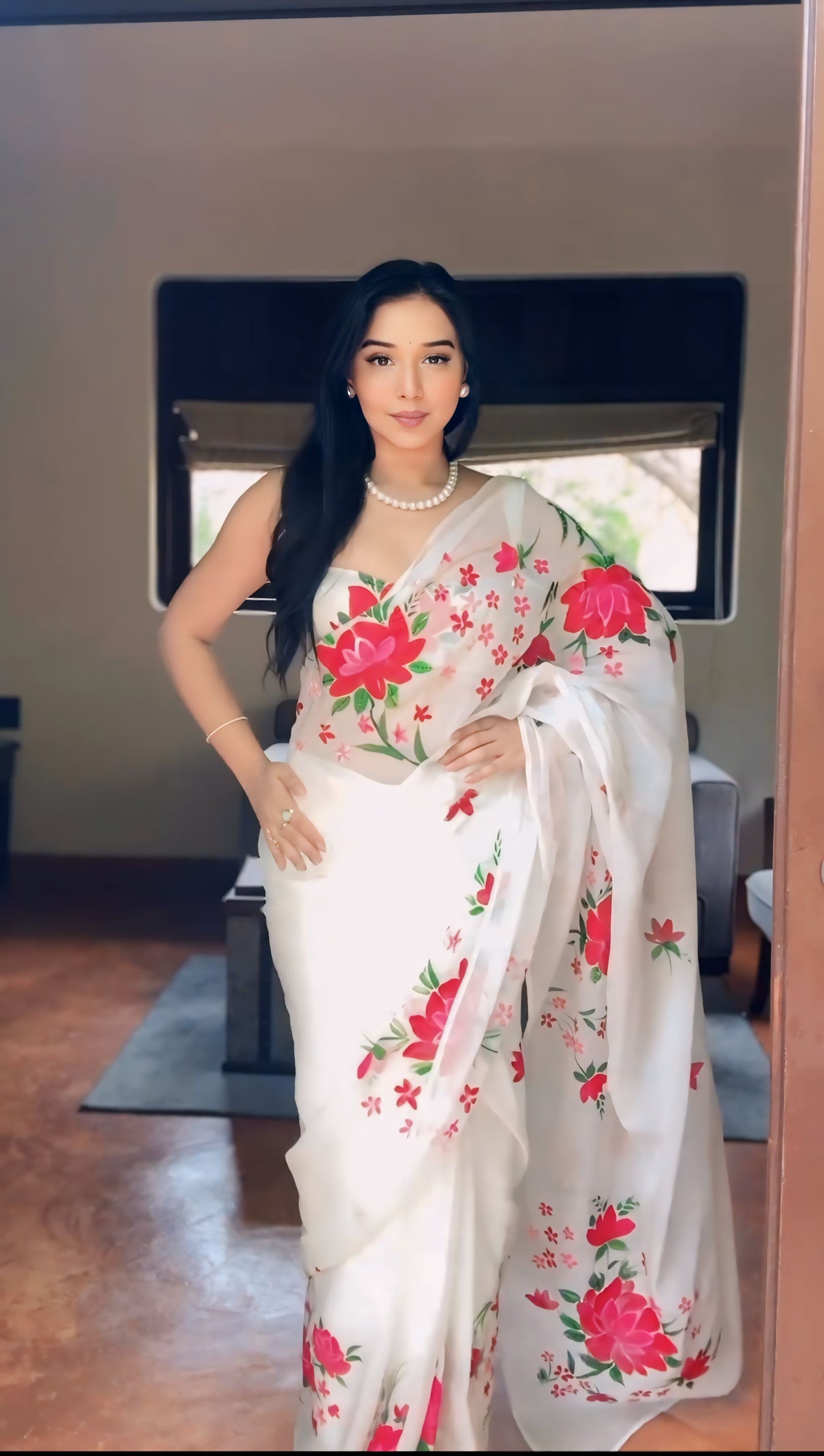 White Floral Printed Ready-to-Wear Saree 319