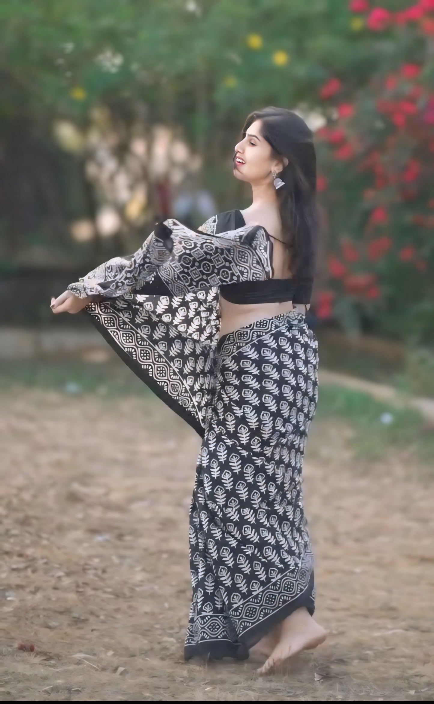 Black Cotton Ready-to-Wear Saree 394