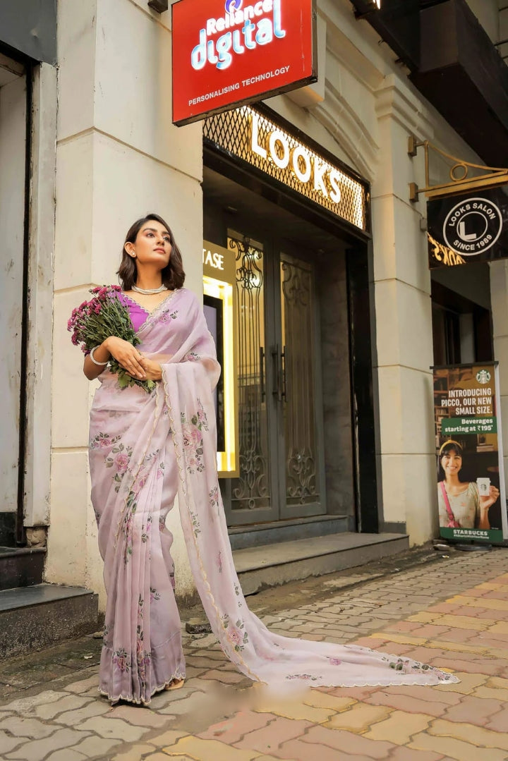 Off White Floral Premium Ready-to-Wear Saree 364