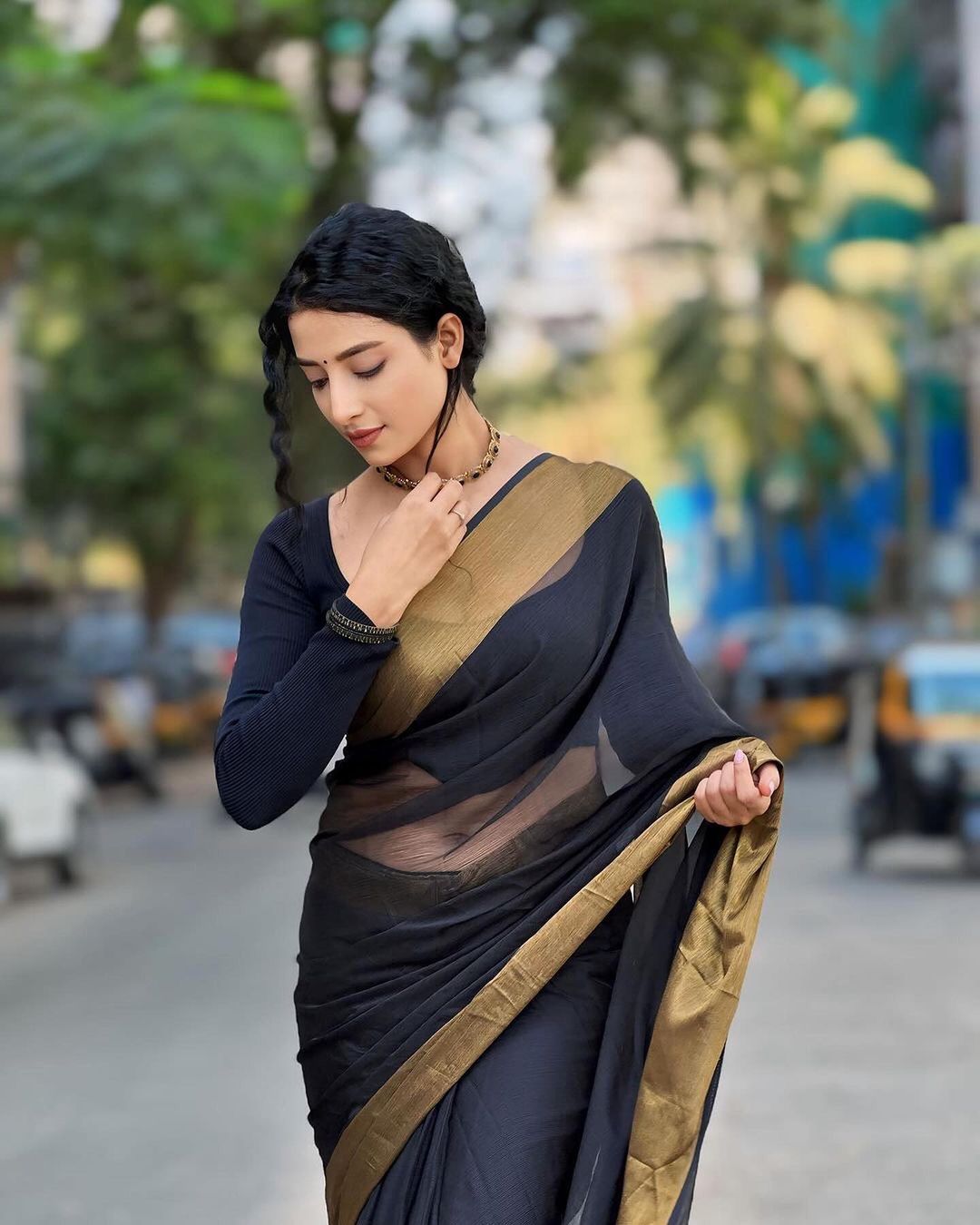 Black finish Ready-to-Wear Saree 207