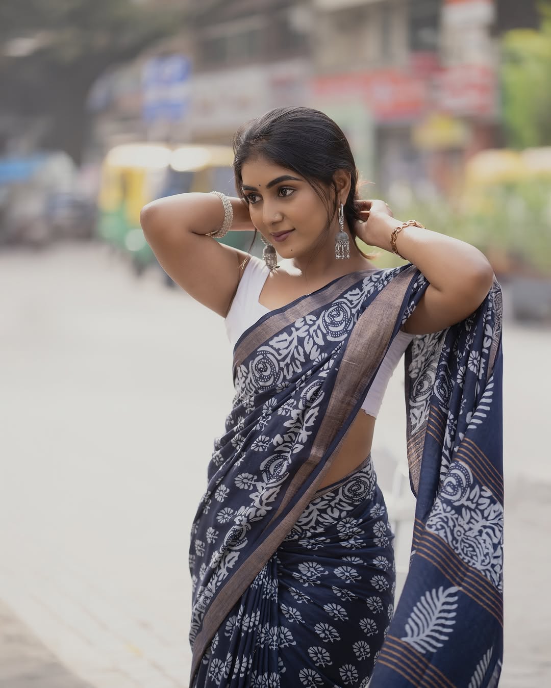 Blue Cotton Ready-to-Wear Saree 400