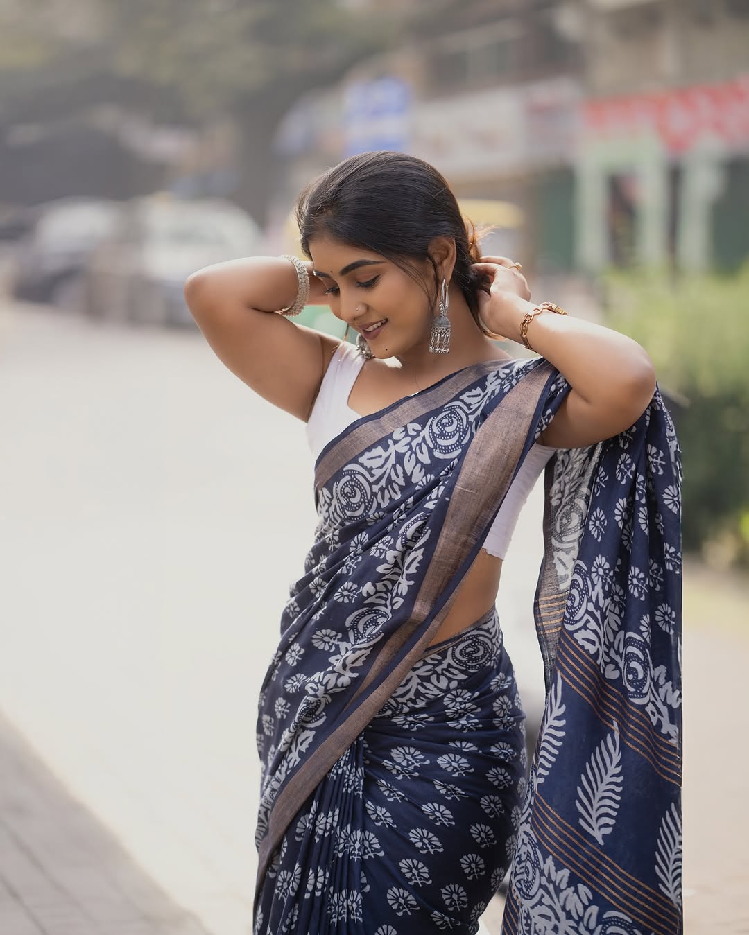 Blue Cotton Ready-to-Wear Saree 400