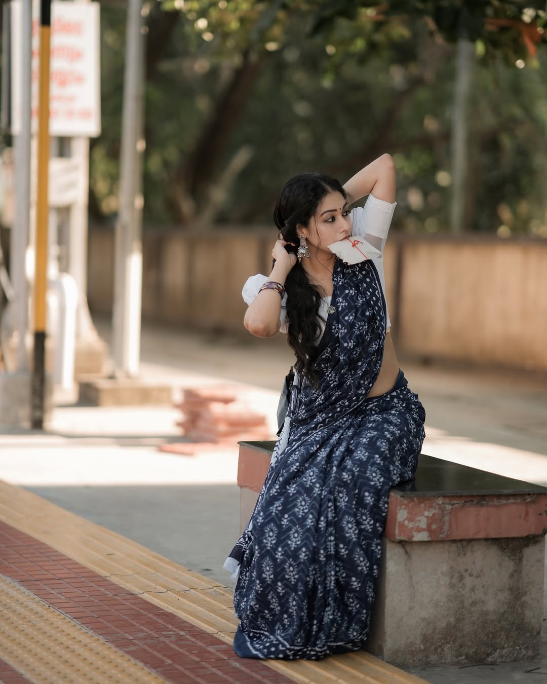 Blue Cotton Ready-to-Wear Saree 399