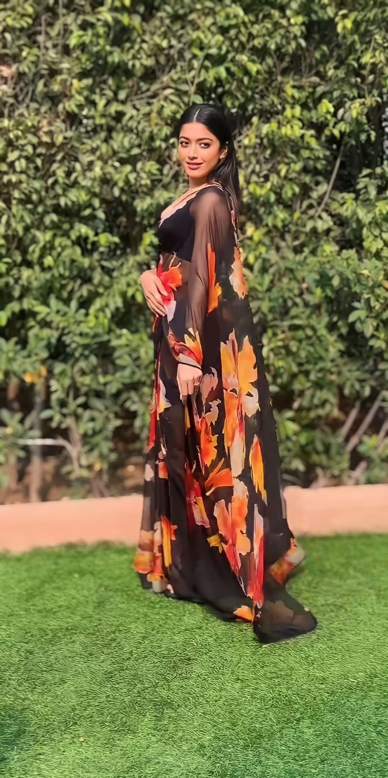 Black floral Printed Ready-to-Wear Saree 203