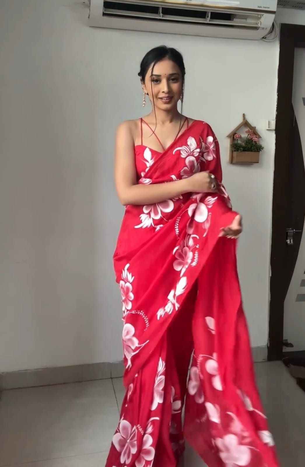 Red floral Printed Ready-to-Wear Saree 201