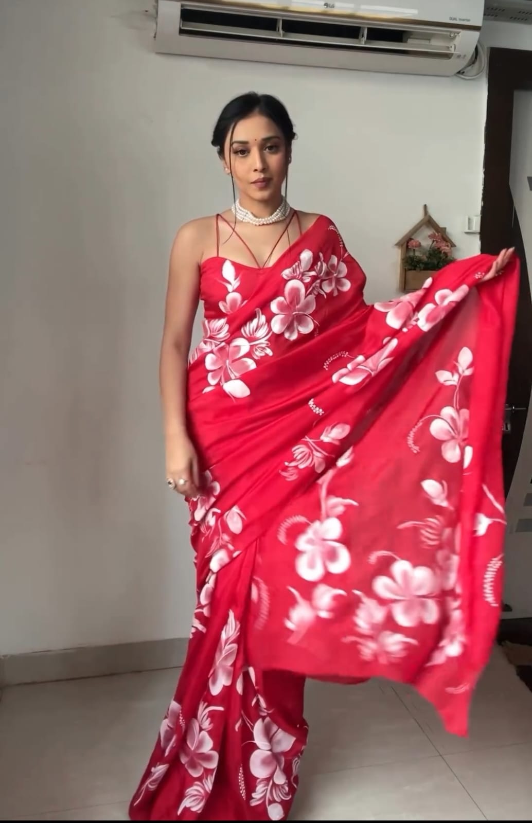 Red floral Printed Ready-to-Wear Saree 201
