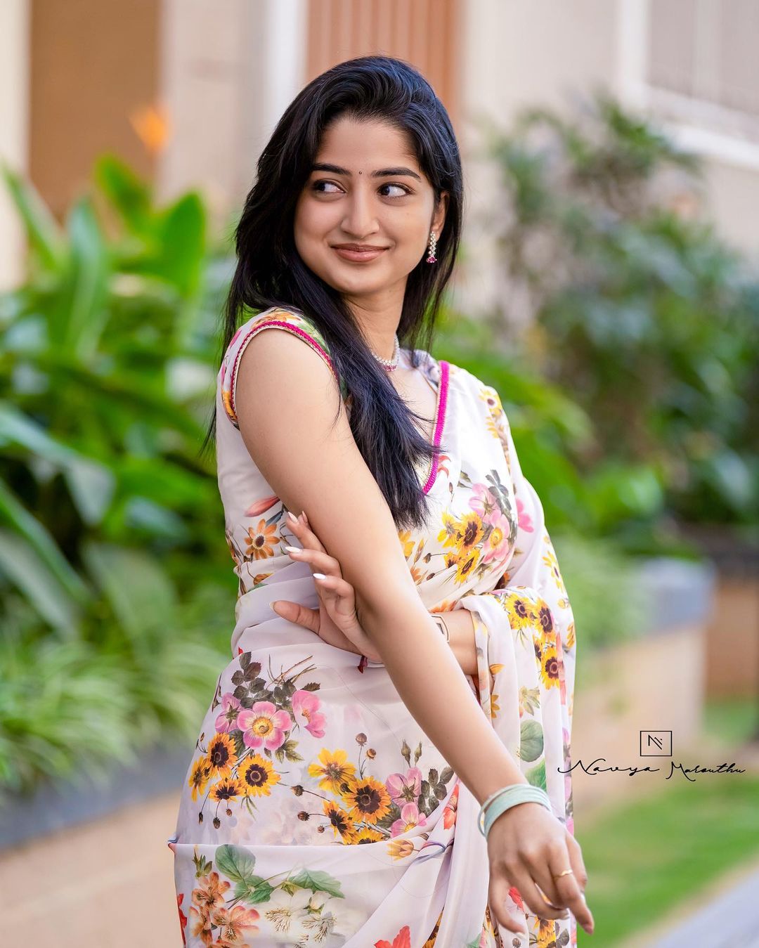 White floral Printed Ready-to-Wear Saree 205