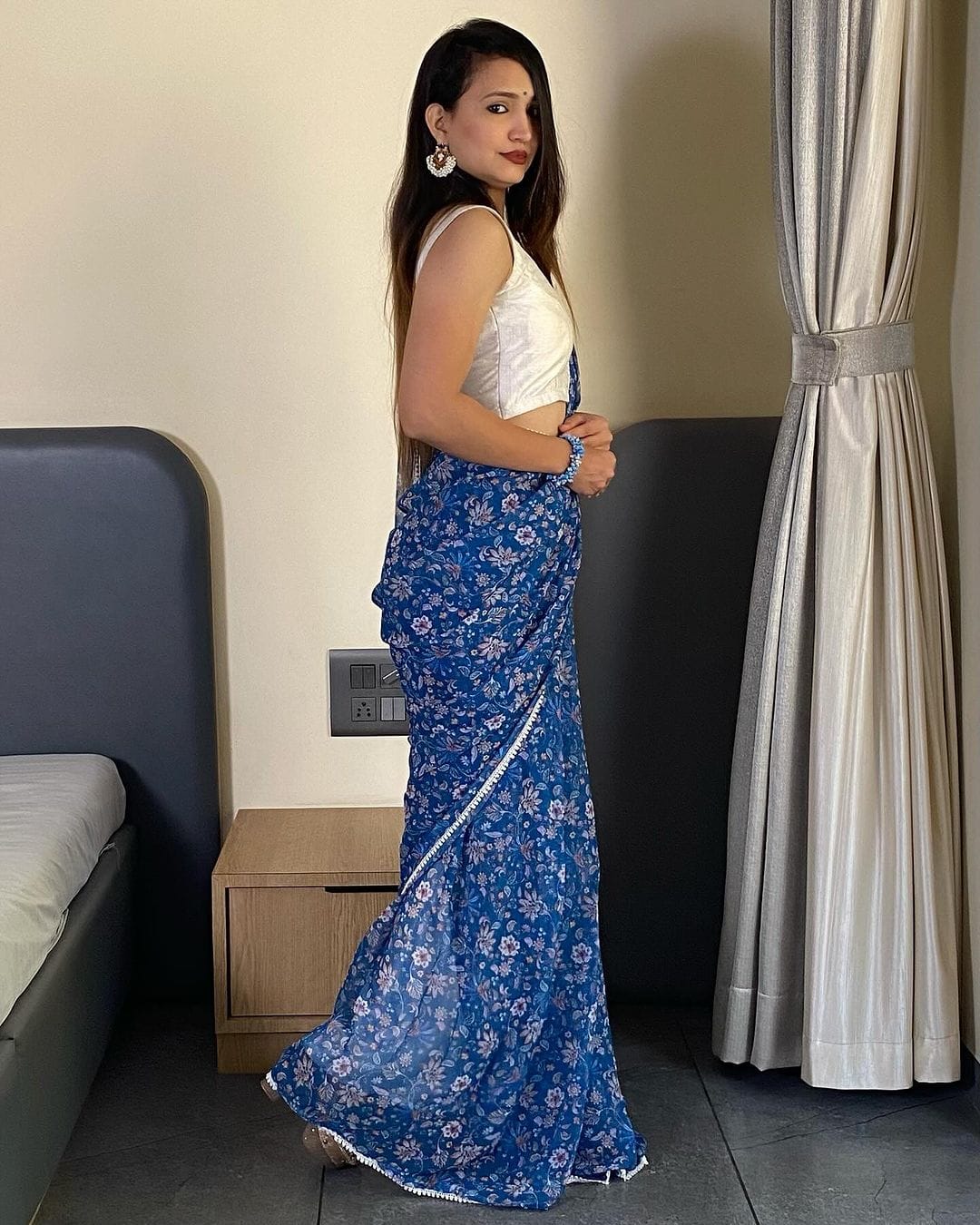 Blue floral Printed Ready-to-Wear Saree 252
