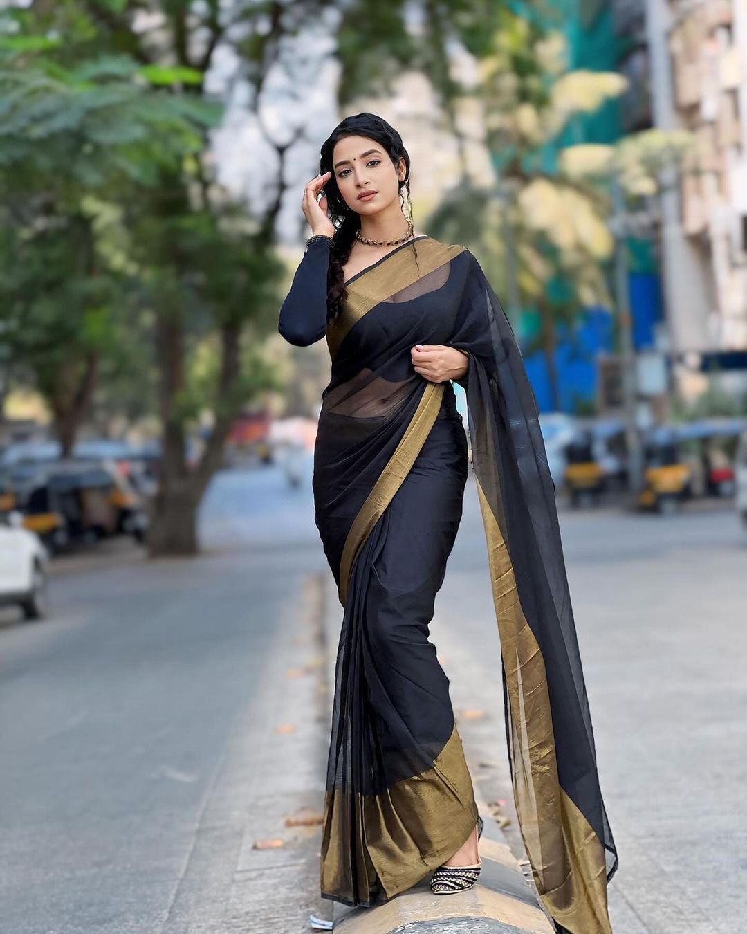 Black finish Ready-to-Wear Saree 207