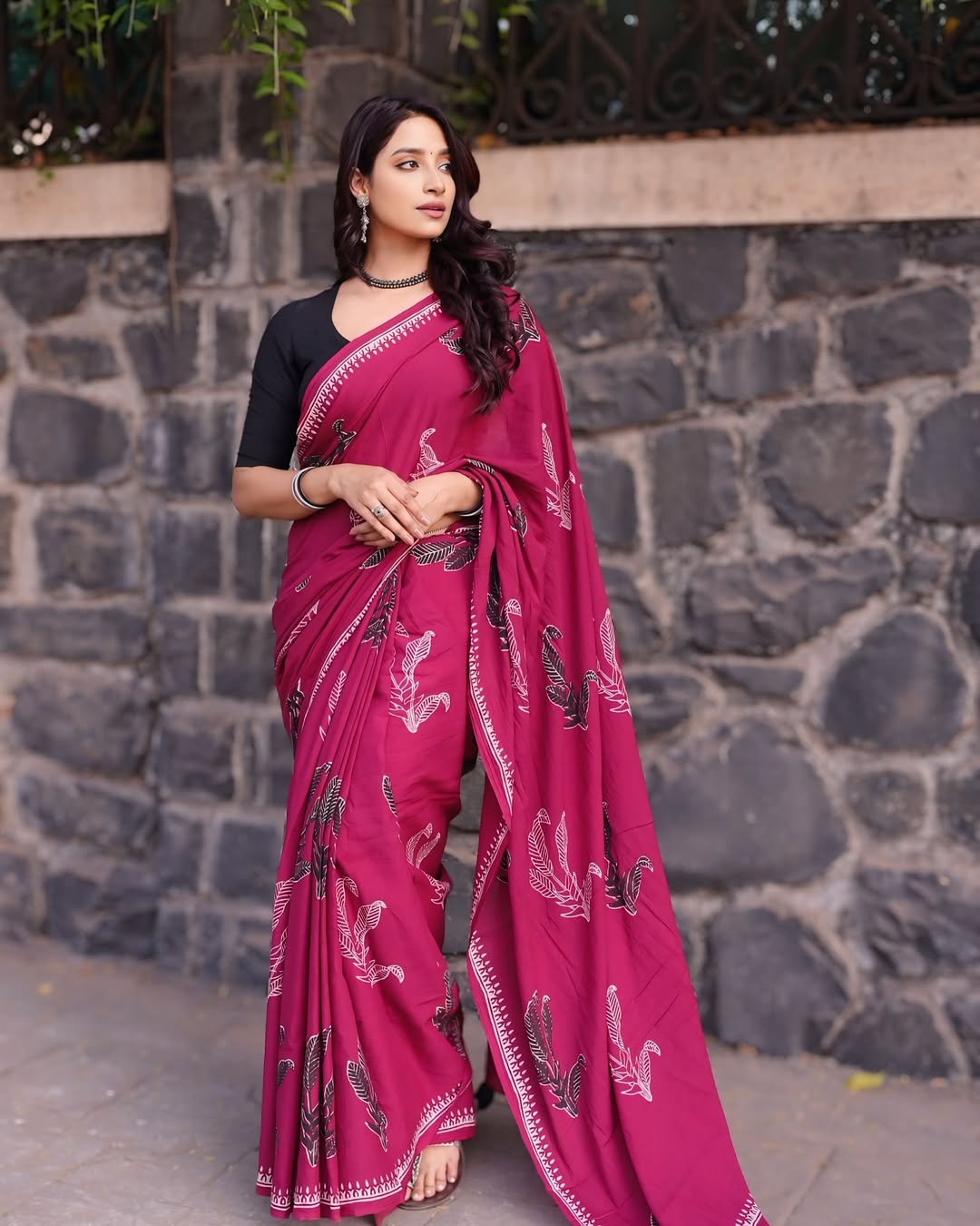 Red Cotton Ready-to-Wear Saree 457