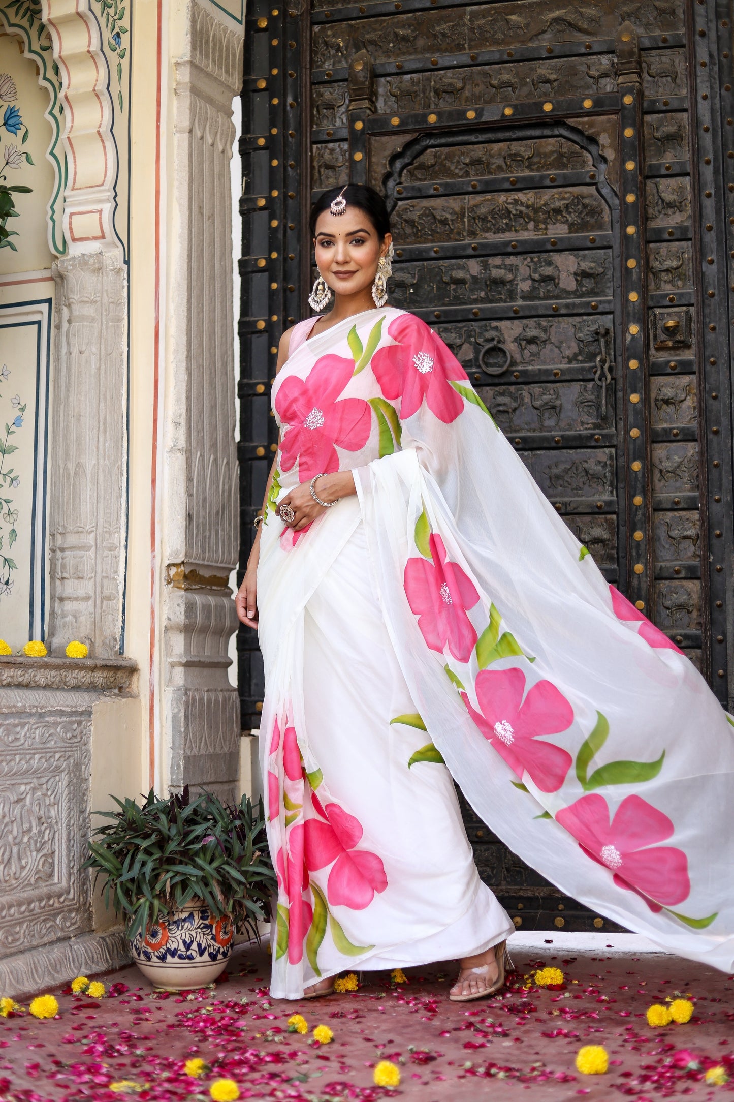 White Floral Printed Ready-to-Wear Saree 393