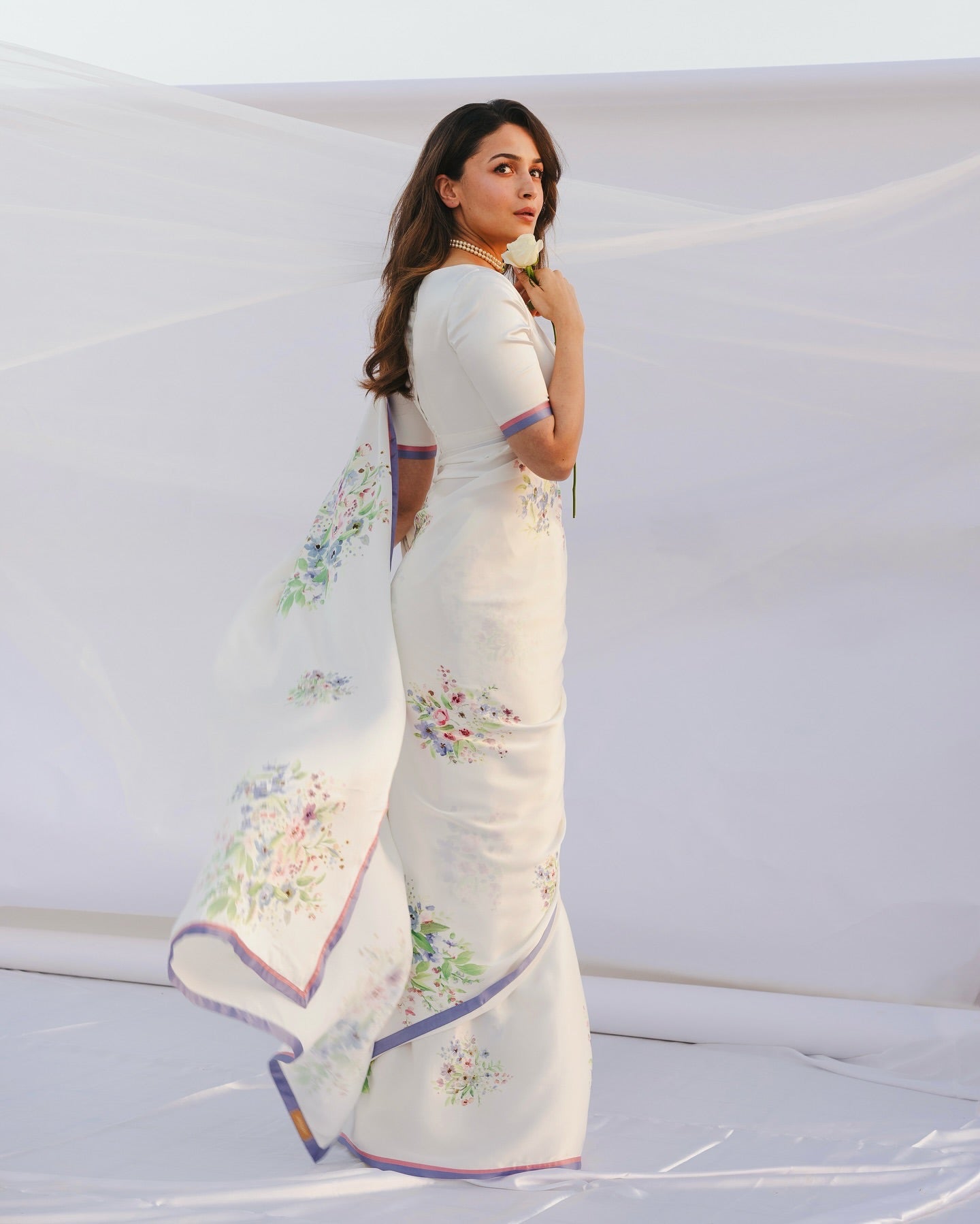 White Floral Printed Ready-to-Wear Saree 368