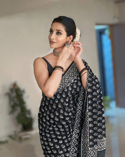 Black Cotton Ready-to-Wear Saree 370