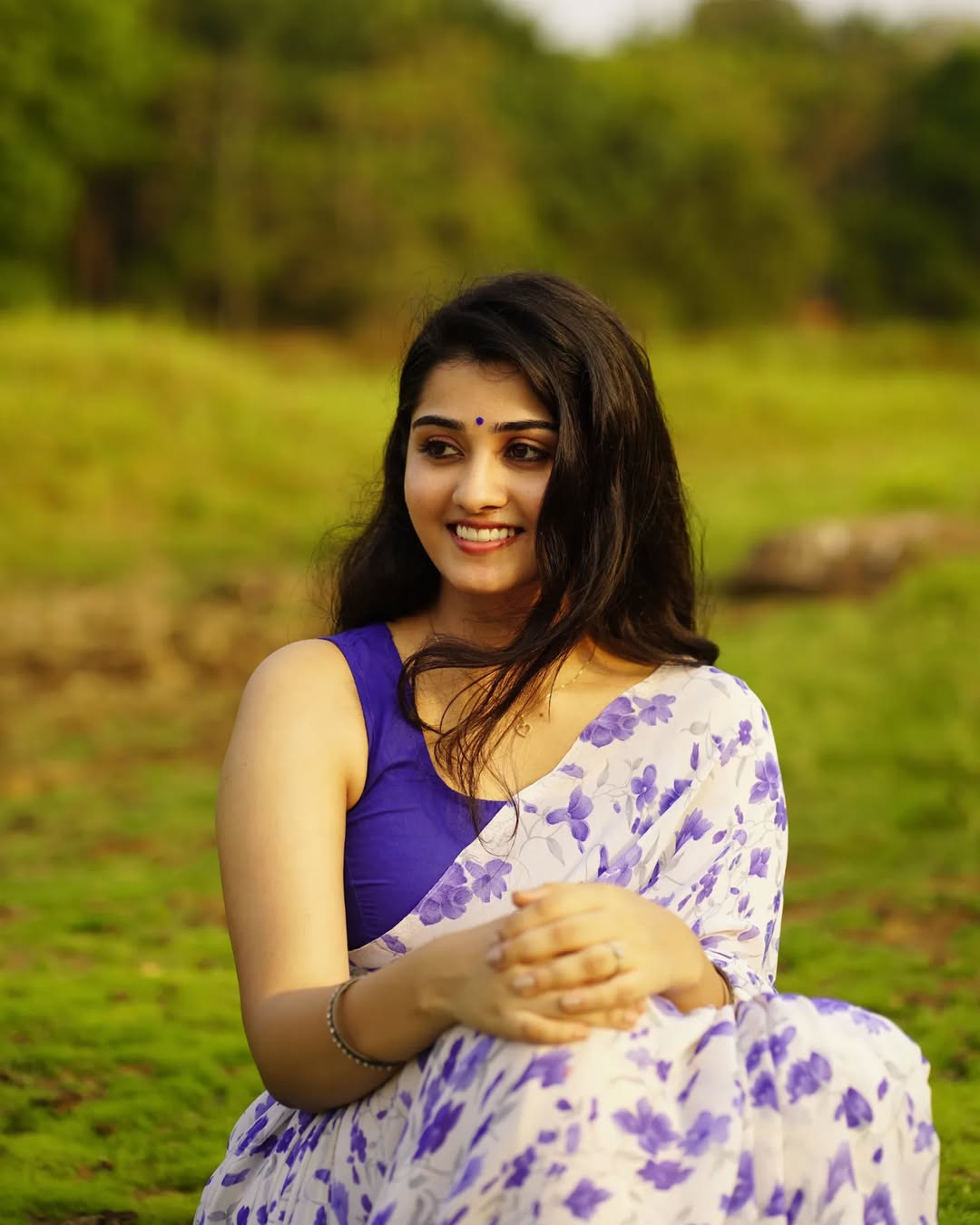 White and blue Floral Printed Ready-to-Wear Saree 388