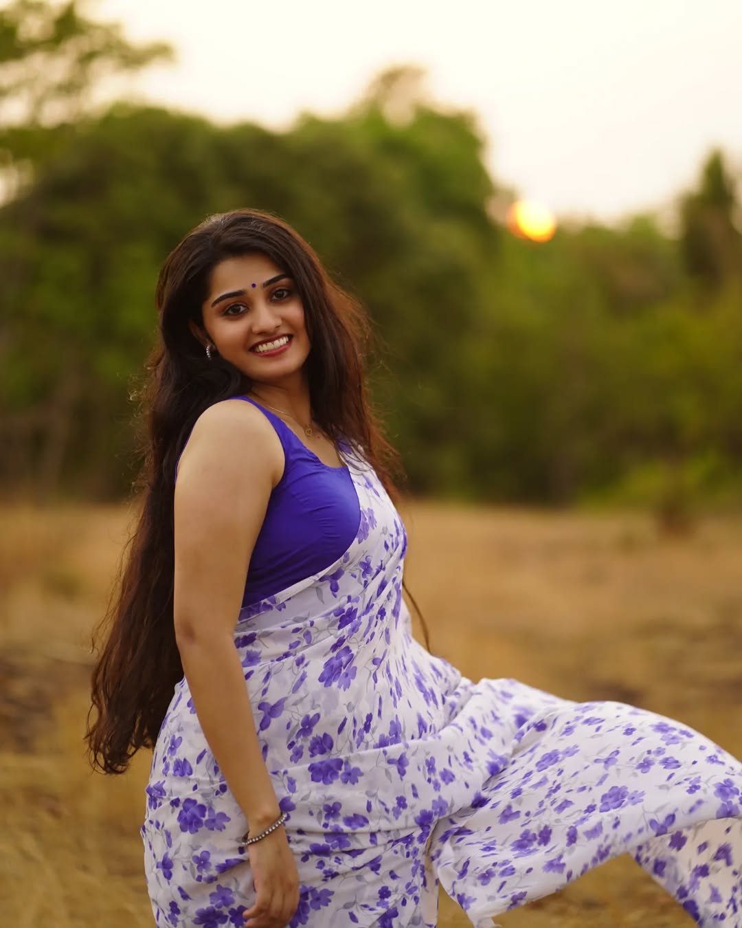 White and blue Floral Printed Ready-to-Wear Saree 388