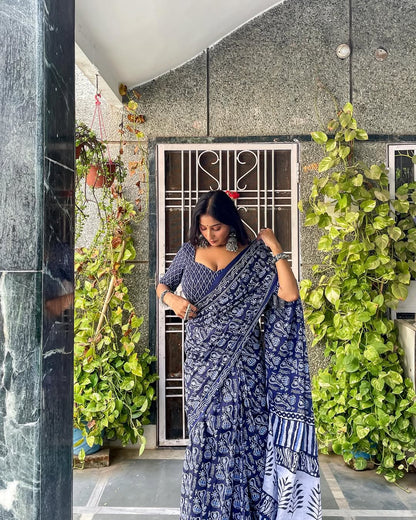 Blue Cotton Ready-to-Wear Saree 425