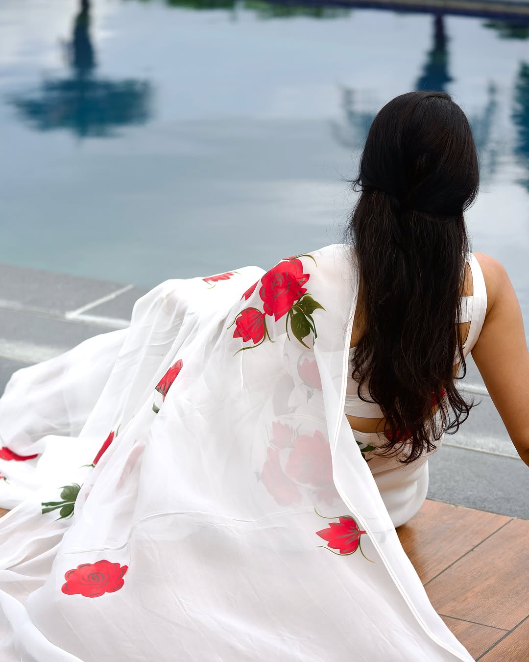 White Floral Printed Ready-to-Wear Saree 390