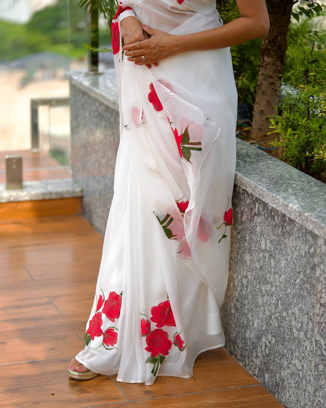 White Floral Printed Ready-to-Wear Saree 390
