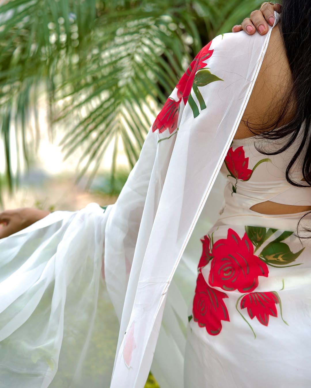 White Floral Printed Ready-to-Wear Saree 390