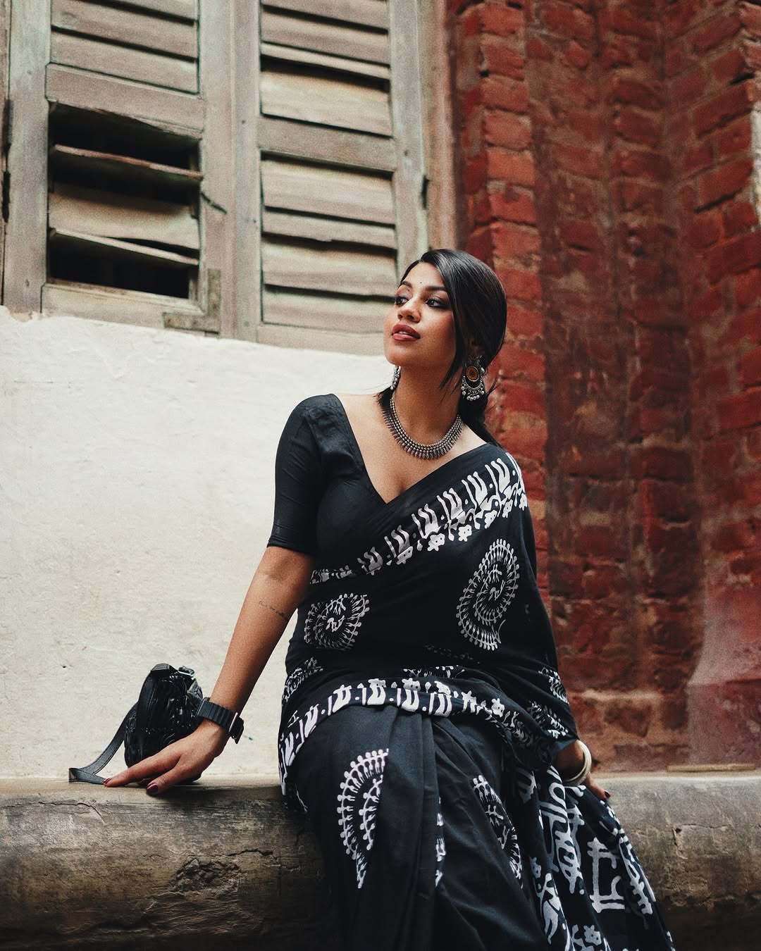 Black Cotton Ready-to-Wear Saree 403