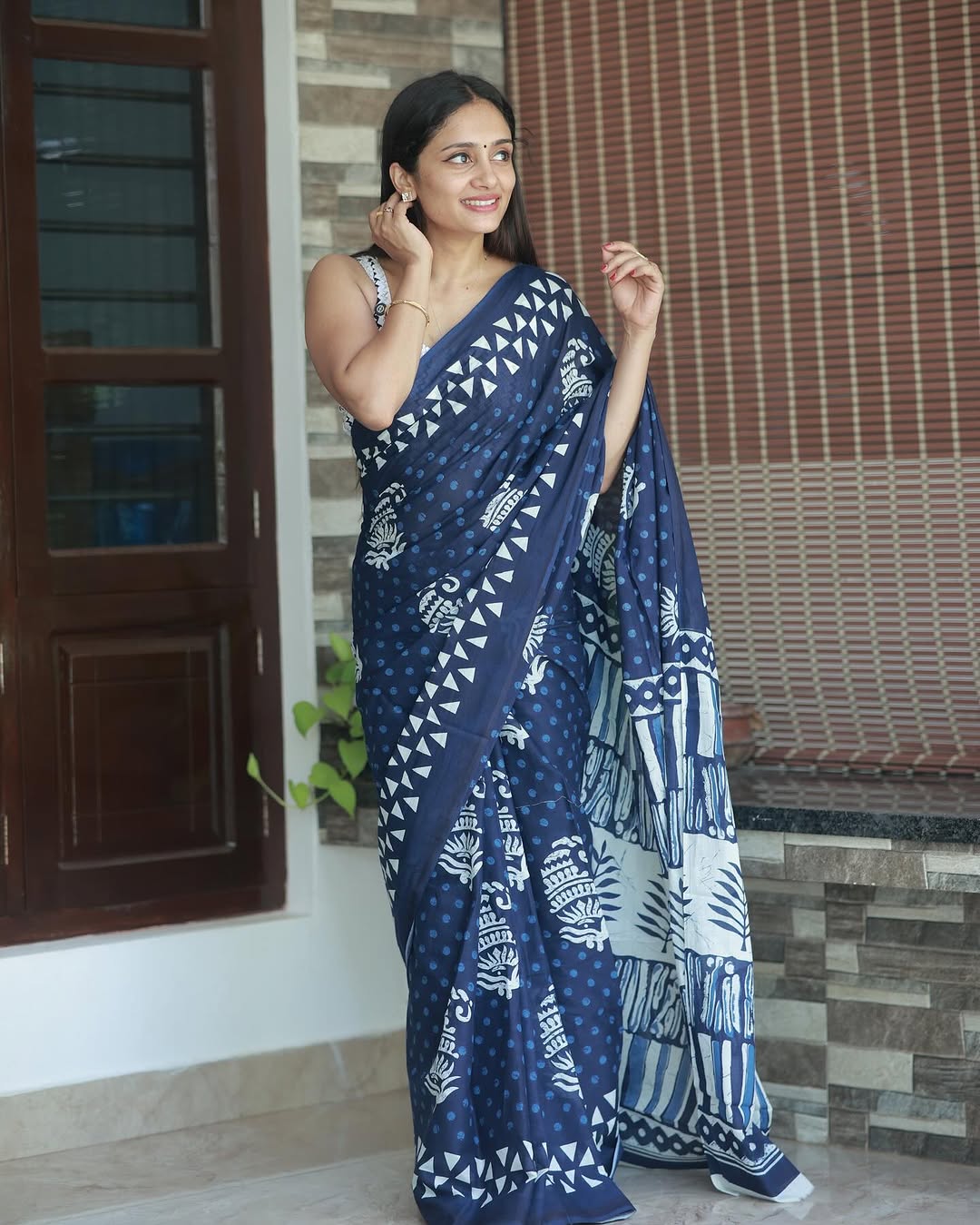 Blue Cotton Ready-to-Wear Saree 402