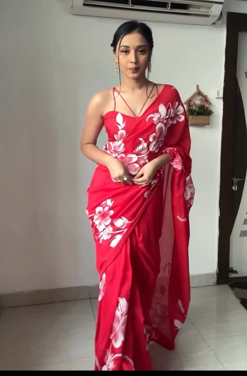 Red floral Printed Ready-to-Wear Saree 201