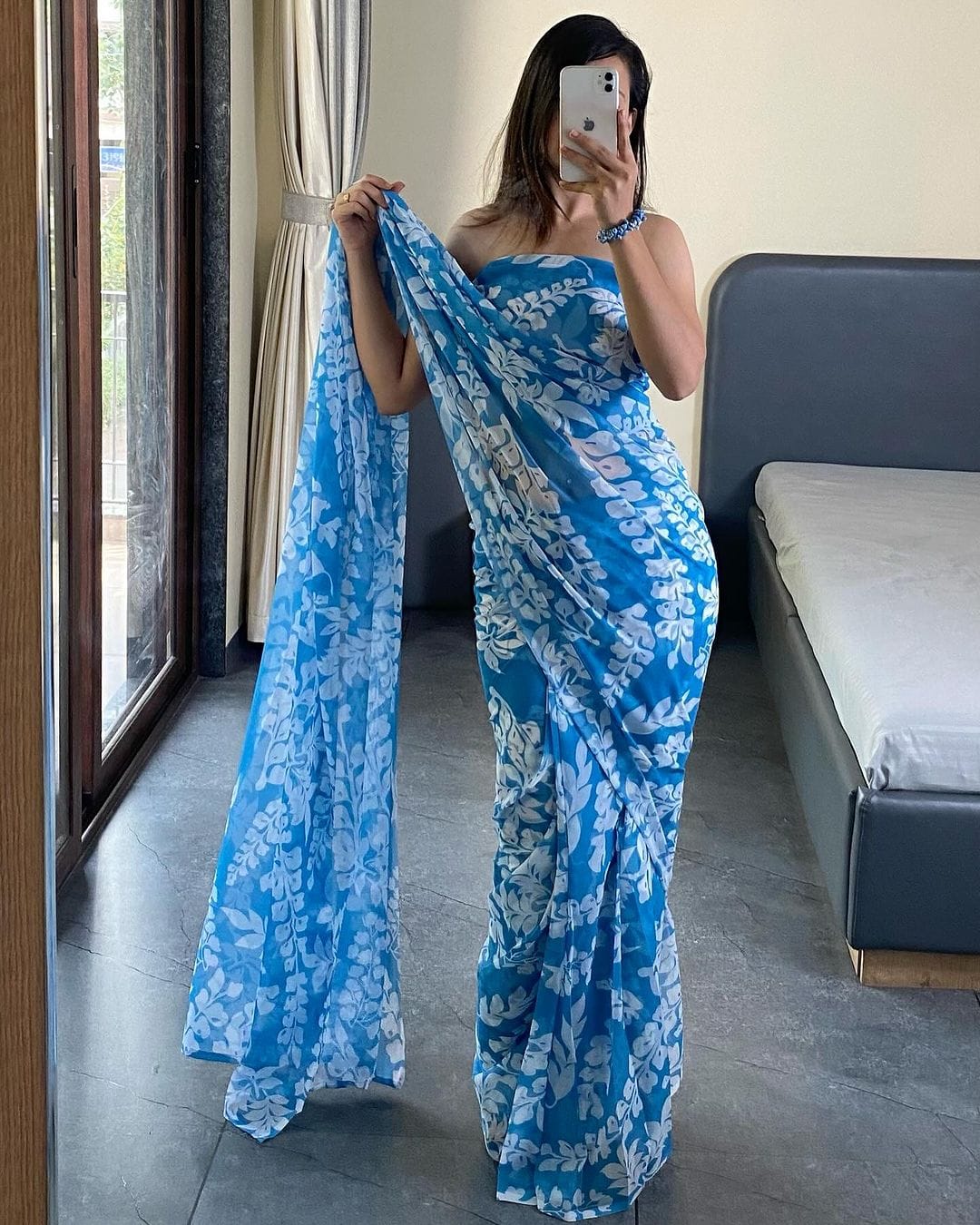 Blue and white floral Printed Ready-to-Wear Saree 251