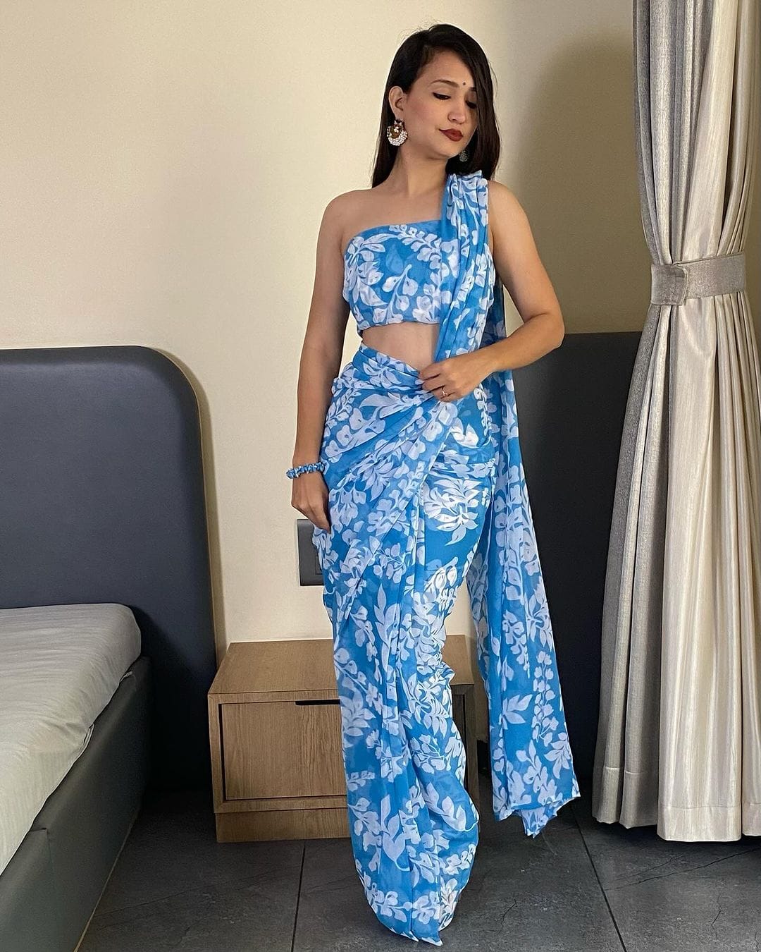 Blue and white floral Printed Ready-to-Wear Saree 251