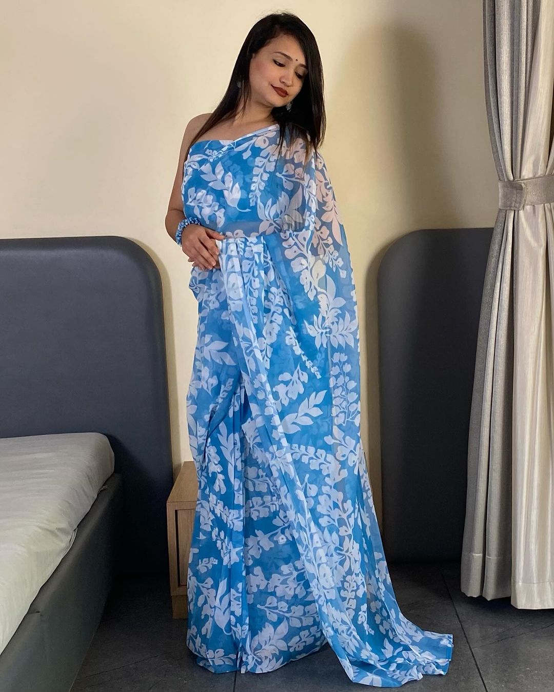 Blue and white floral Printed Ready-to-Wear Saree 251
